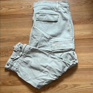 Rich & Skinny Capri Cargo Pants